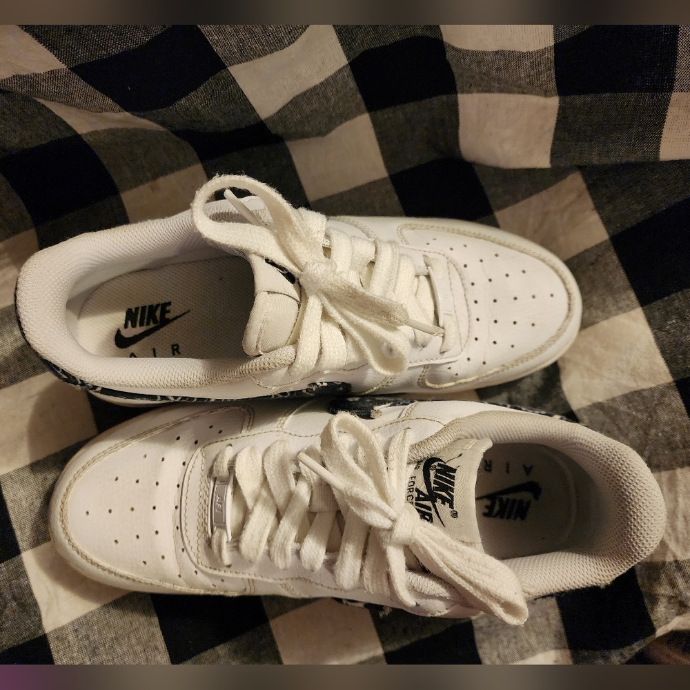 Nike Air Force 1 '07 Essentials Black Paisley - Picture 6 of 7